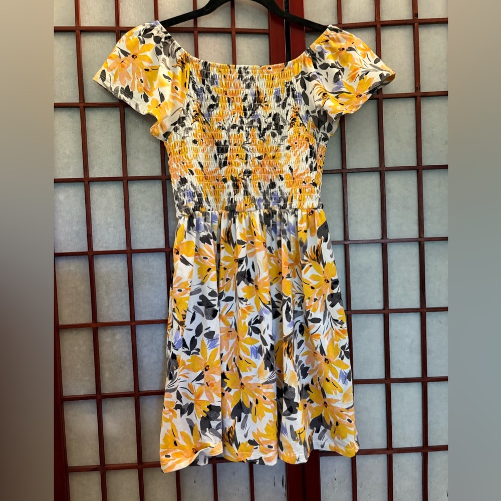 Xtraordinary Yellow Off-Shoulder Sundress with Flutter Sleeves